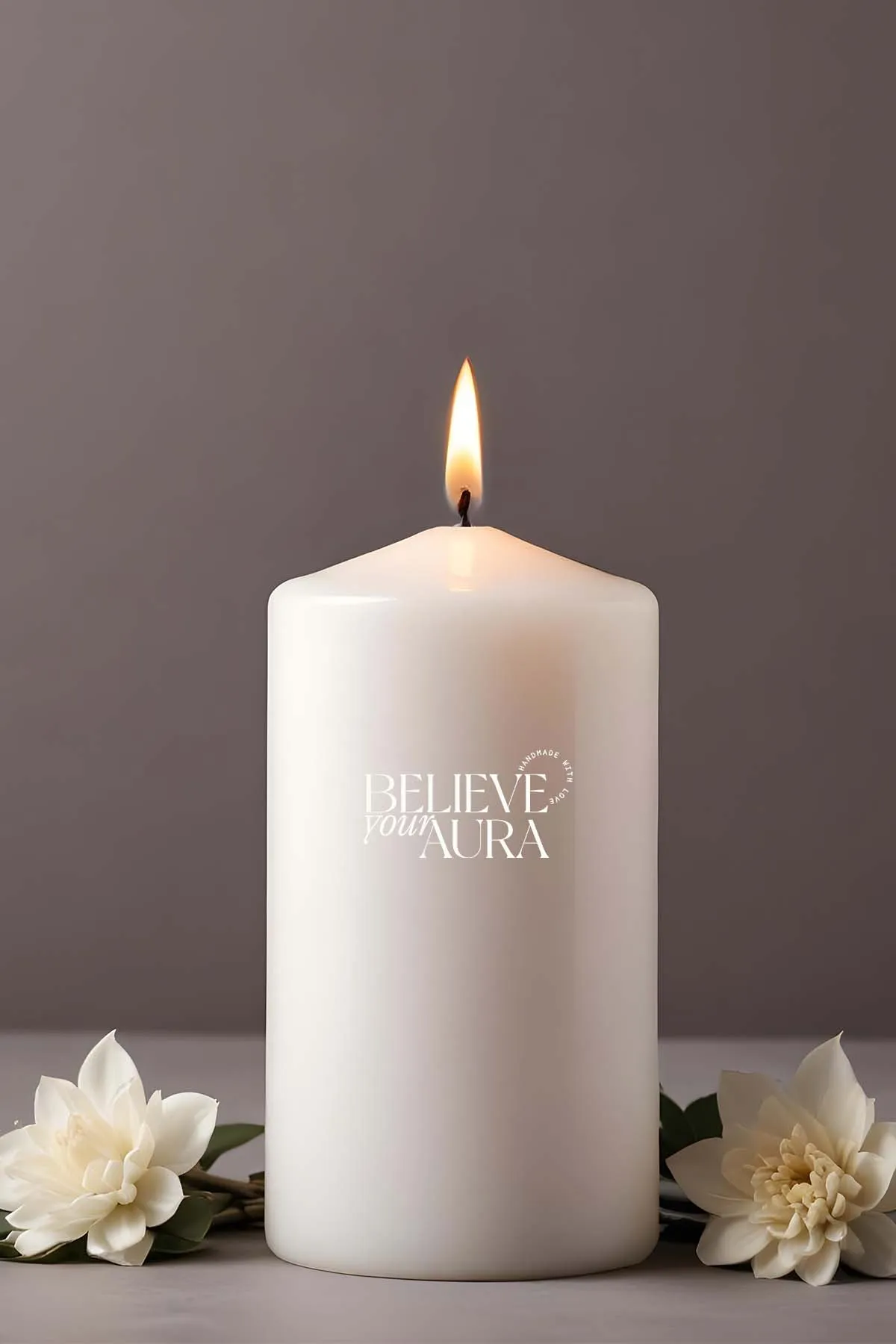 Believe Your Aura Lavanta Kokulu Beyaz Silindir Mum KLM209-10-LVN
