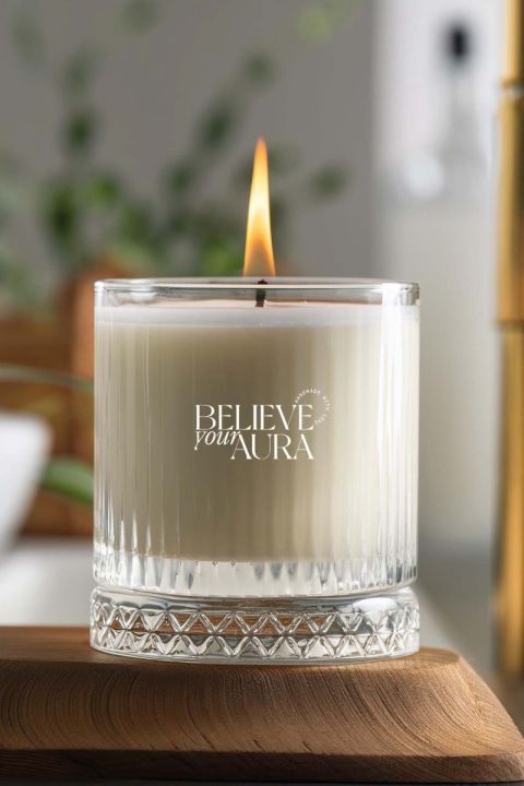 Believe Your Aura Sandal Ağacı Kokulu Mum - %100 Doğal Soya Mumu Kristal Bardak Aromaterapi Kokulu Mum -MBSBRD03710-SND