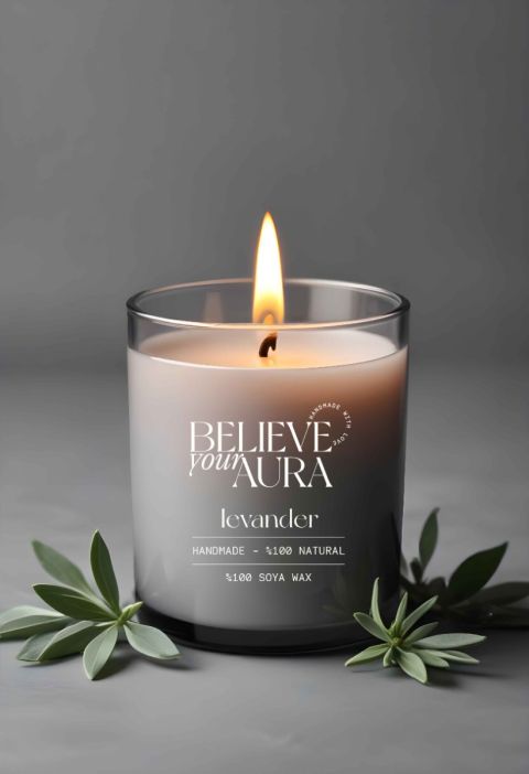 Believe Your Aura Lavanta Kokulu %100 Doğal Soya Mumu Aromaterapi ve Dekoratif Gri Bardak Mum - MBSBRD06910-LVN