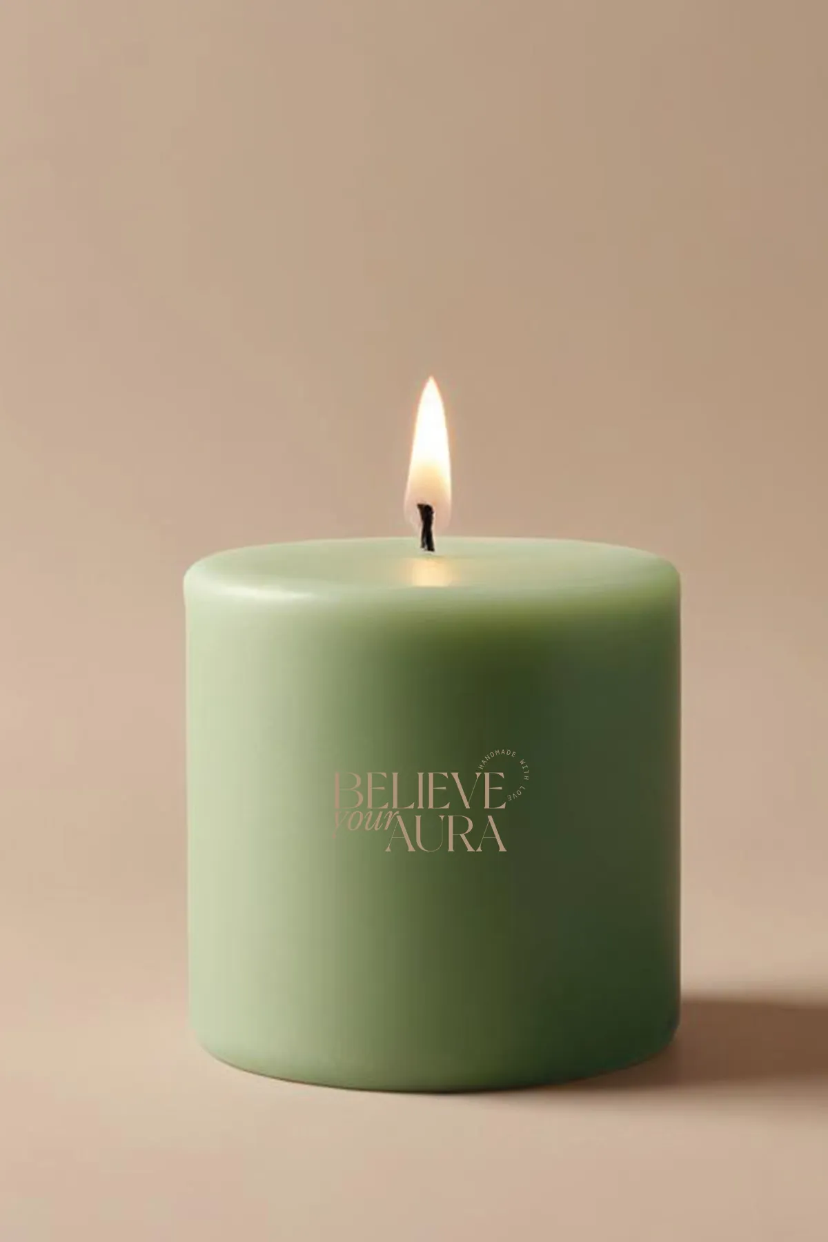Believe Your Aura Sandal Ağacı Kokulu %100 Doğal Soya Mumu Silindir Yeşil Dekoratif Mum - KLM200-15-28