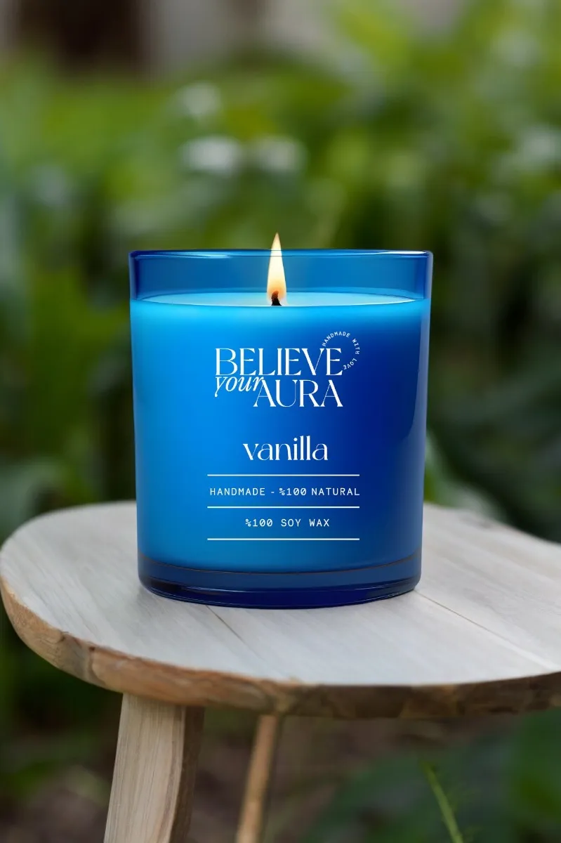 Believe Your Aura Natural Soya Mumu Vanilya Kokulu Mavi Bardak Mum - MBSBRD04310-VNL