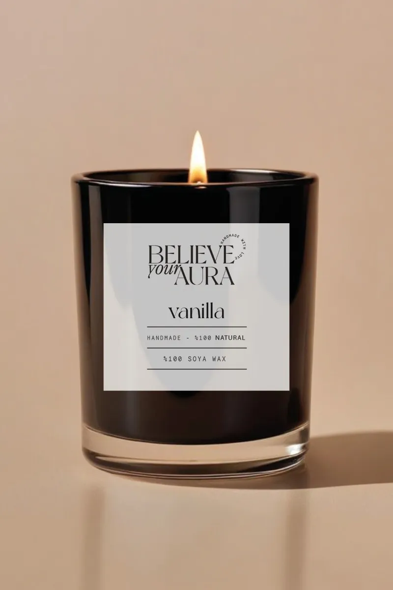 Believe Your Aura Vanilya Kokulu Mum - %100 Doğal Soya Aromaterapi ve Dekoratif Siyah Bardak Mum - MBSBRD05010-VNL