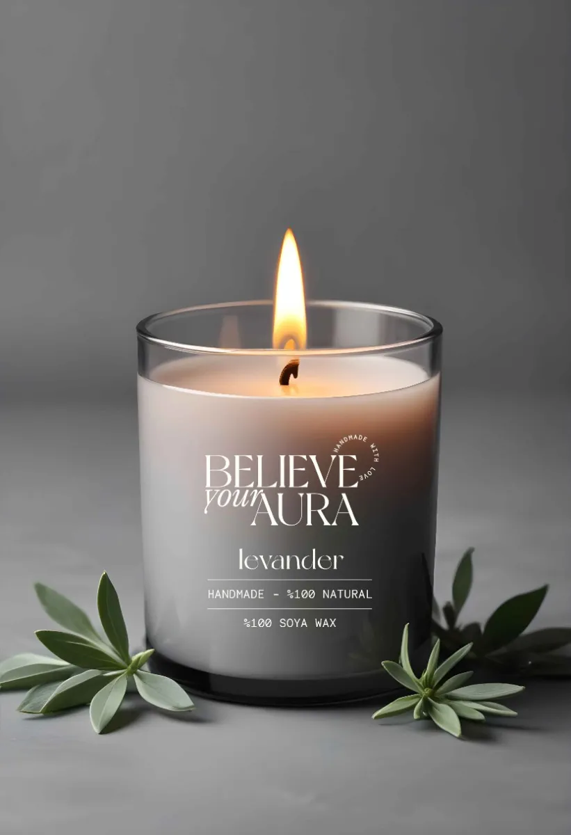 Believe Your Aura Lavanta Kokulu %100 Doğal Soya Mumu Aromaterapi ve Dekoratif Gri Bardak Mum - MBSBRD06910-LVN
