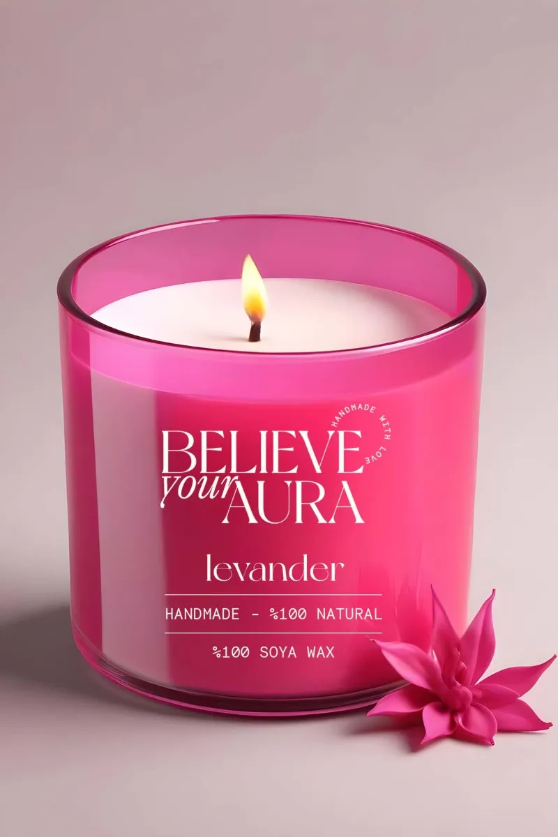 Believe Your Aura Lavanta Kokulu Mum -  %100 Doğal Soya Mumu Fuşya Bardak Mum - MBSBRD07110-LVN