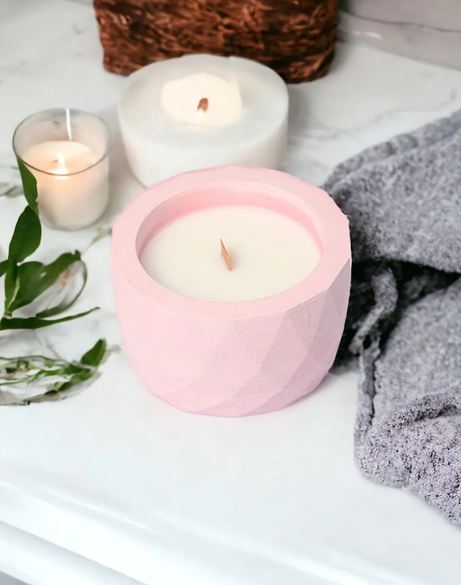 Believe Your Aura Organik Soya Wax Handmade Beton Kase Gül Kokulu Mum