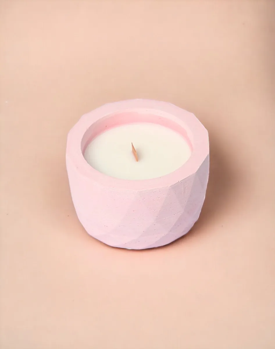 Believe Your Aura Organik Soya Wax Handmade Beton Kase Gül Kokulu Mum