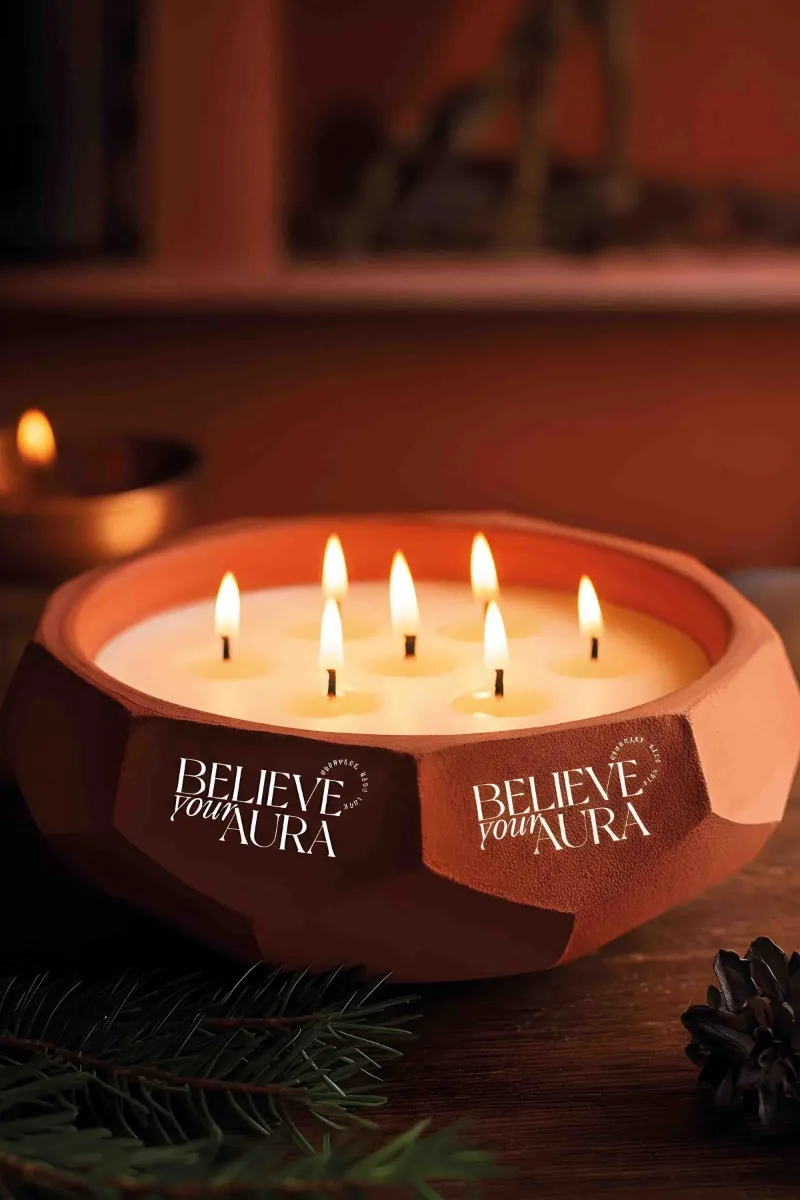 Believe Your Aura Sandal Ağacı Kokulu Mum - %100 Soya Mumu El Yapımı Kırmızı Beton Aromaterapi Kokulu Mum MBSBTN200510-11-SND