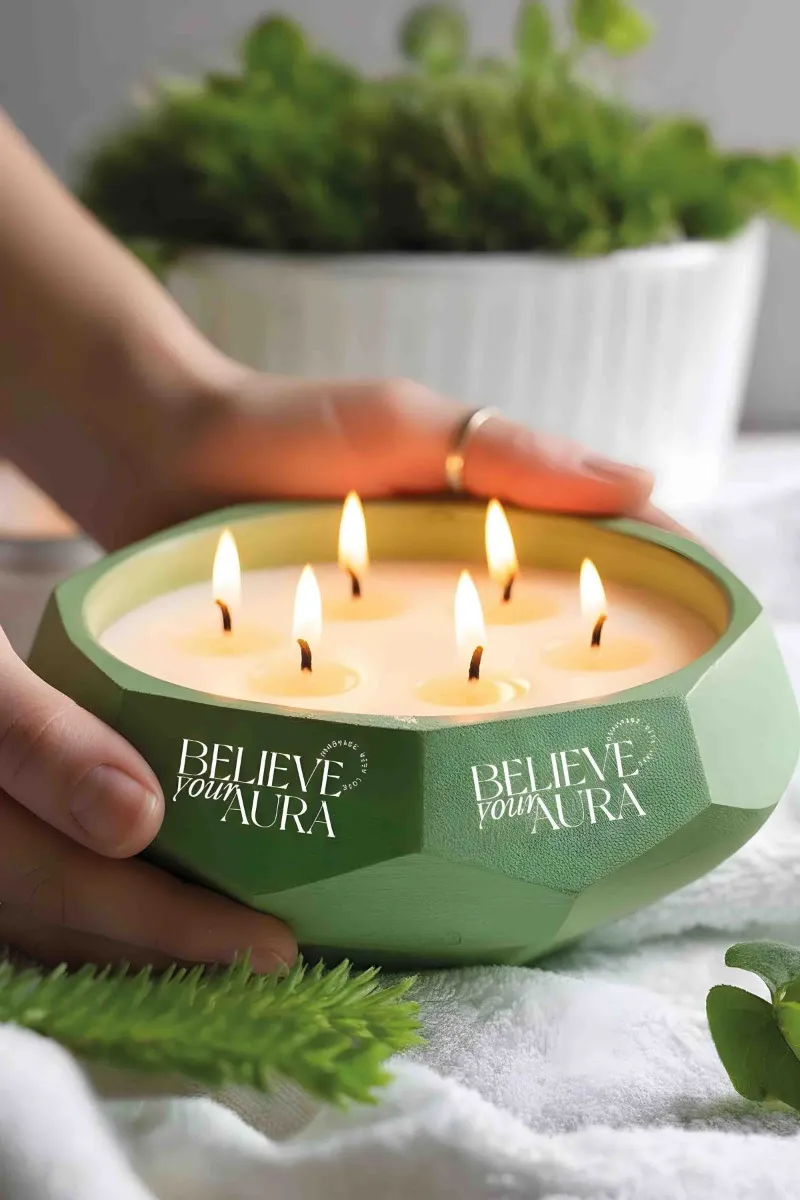 Believe Your Aura Sandal Ağacı Kokulu Mum - %100 Soya Mumu El Yapımı Yeşil Beton Aromaterapi Kokulu Mum MBSBTN200510-15-SND