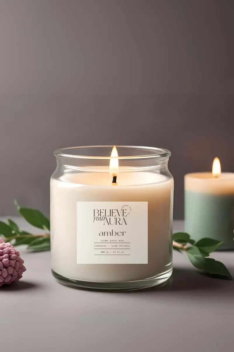 Believe Your Aura Amber Kokulu Mum - %100 Doğal Soya Mumu Ahşap Kapaklı Aromaterapi Kavanoz Mum - MBSKAV04610-AMB