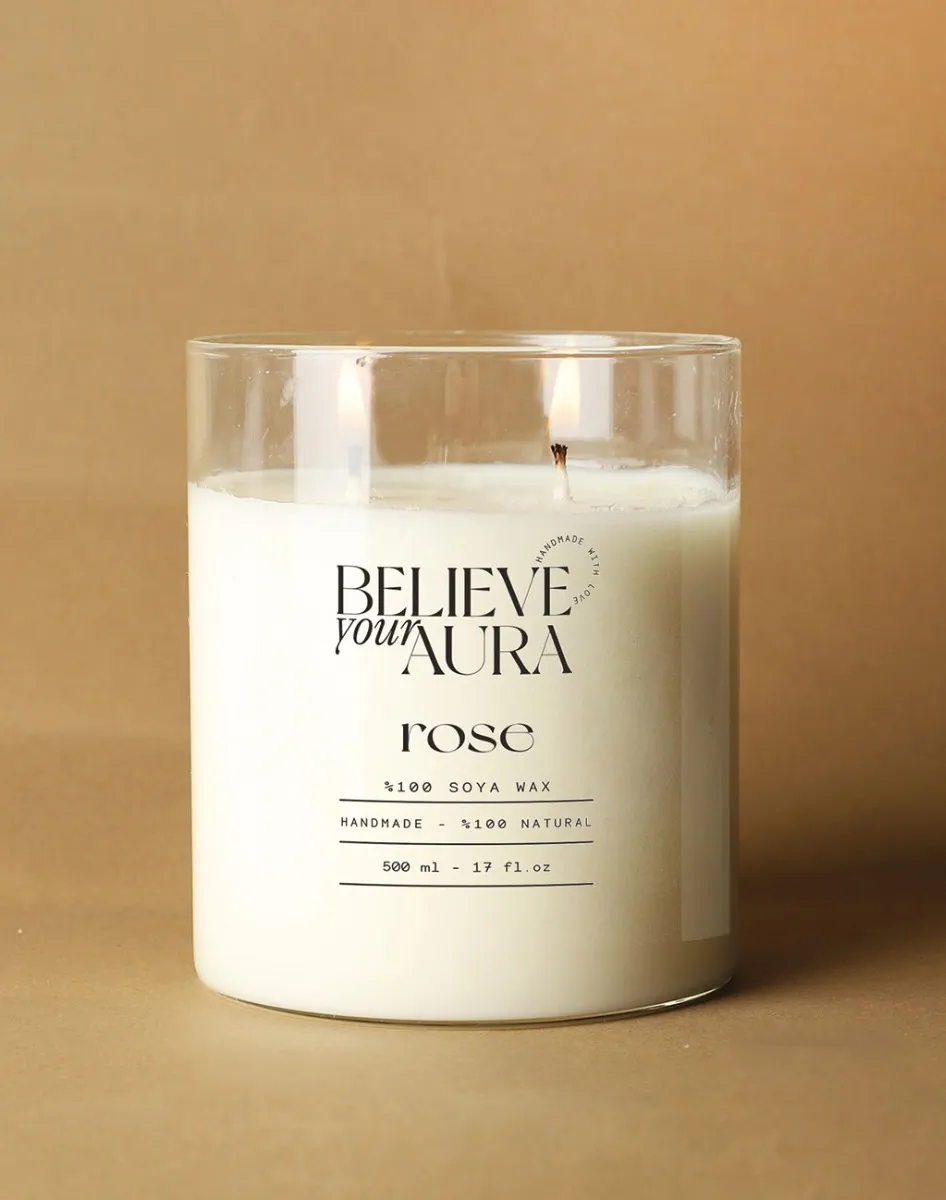 Believe Your Aura Gül Kokulu Mum - %100 Doğal Soya Mumu Ahşap Kapaklı Kavanoz Mum - MBSBRD04910-GUL