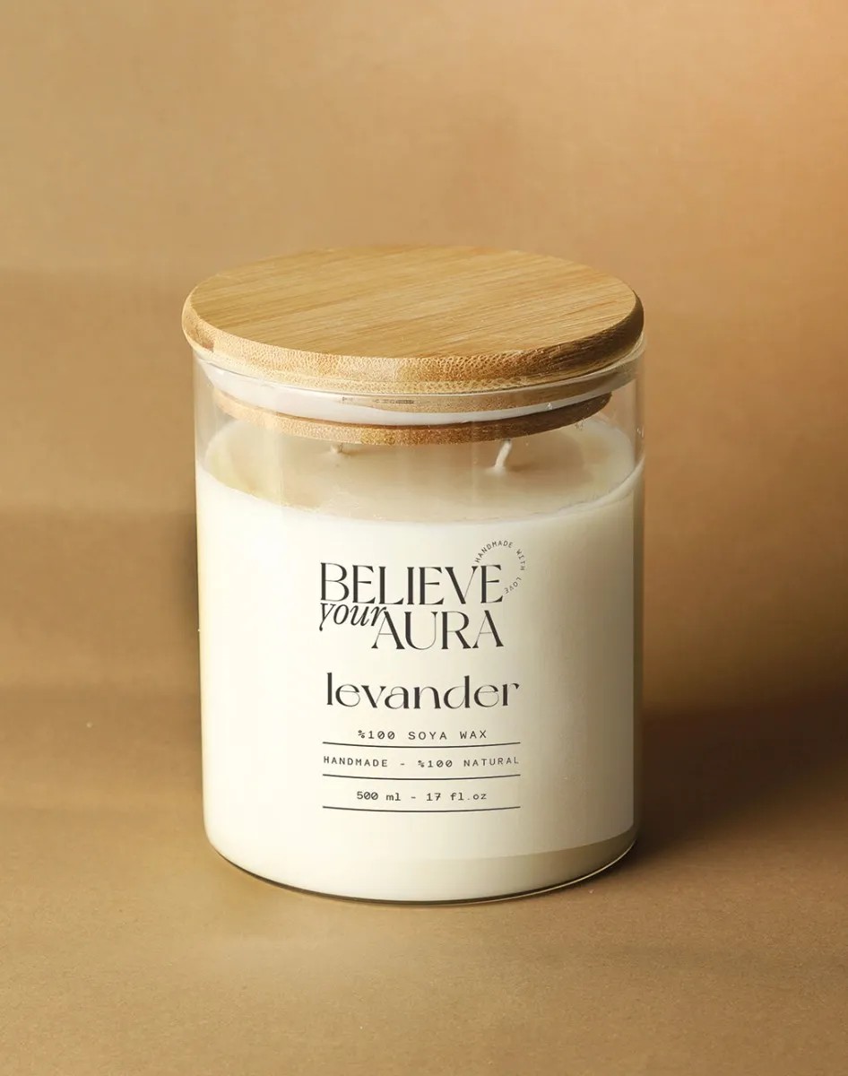Believe Your Aura Lavanta Kokulu Mum - %100 Doğal Soya Mumu Ahşap Kapaklı Kavanoz Mum - MBSBRD04910-LVN