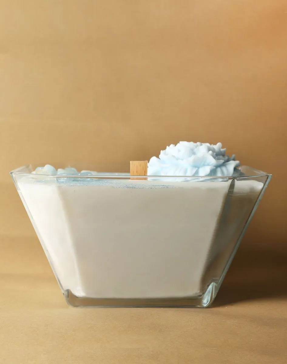 Believe Your Aura Akuamarin Taşlı Organik Soya Wax Vanilya Kokulu Mum MSPKAS01710-27