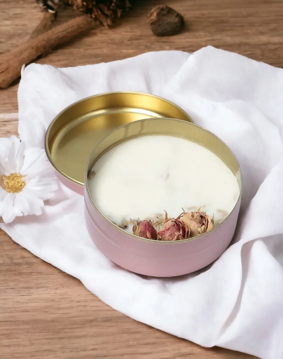 Believe Your Aura Organik Soya Wax Gül Dekorlu Gül Kokulu Mum MTNTNK350110-28