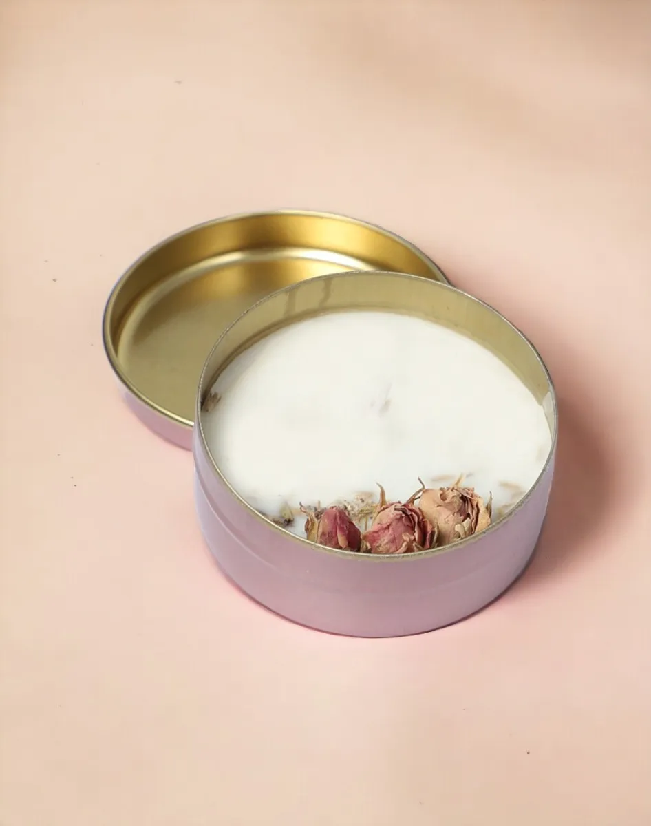 Believe Your Aura Organik Soya Wax Gül Dekorlu Gül Kokulu Mum MTNTNK350110-28
